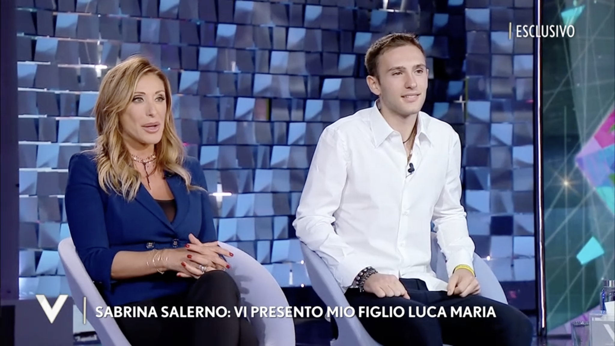 Sabrina Salerno Porta In Tv Il Figlio 18enne Luca Che Somiglianza