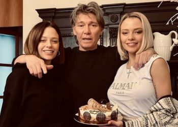 Le Donatella, è morto il padre: il doloroso annuncio social di Silvia e Giulia Provvedi