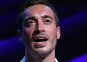 Antonino Spinalbese si commuove al GF Vip: ''Belen? E' stata lei a fare il primo passo per riappacificarsi''