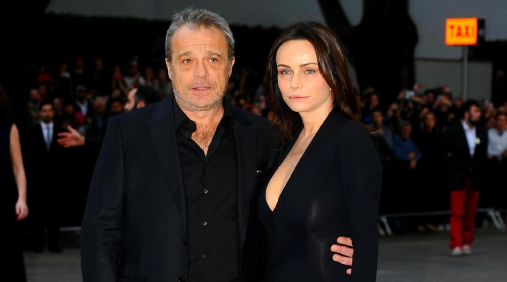 Claudio Amendola e Francesca Neri si dicono addio dopo 25 anni: raggiunto l'accordo in Tribunale Claudio Amendola e Francesca Neri si dicono addio dopo 25 anni: raggiunto l'accordo in Tribunale