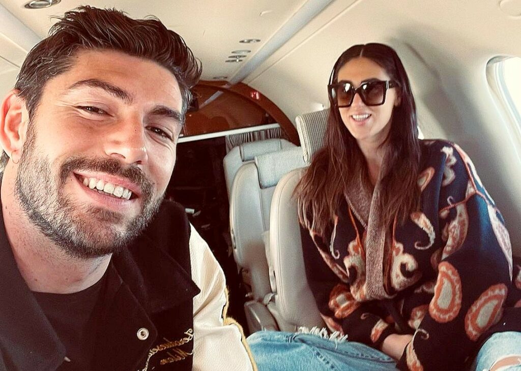 Cecilia Rodriguez e Ignazio Moser col jet privato da Milano a Grosseto per weekend in Maremma: è polemica Cecilia Rodriguez e Ignazio Moser col jet privato da Milano a Grosseto per weekend in Maremma: è polemica