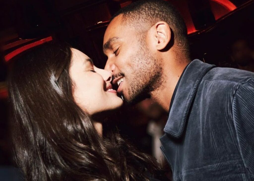 Marica Pellegrinelli appassionata con William Djoko: l'amore tra i due continua a gonfie vele Marica Pellegrinelli appassionata con William Djoko: l'amore tra i due continua a gonfie vele