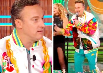 Francesco Facchinetti in tv per il debutto dell'ex Alessia Marcuzzi sfoggia un nuovo look