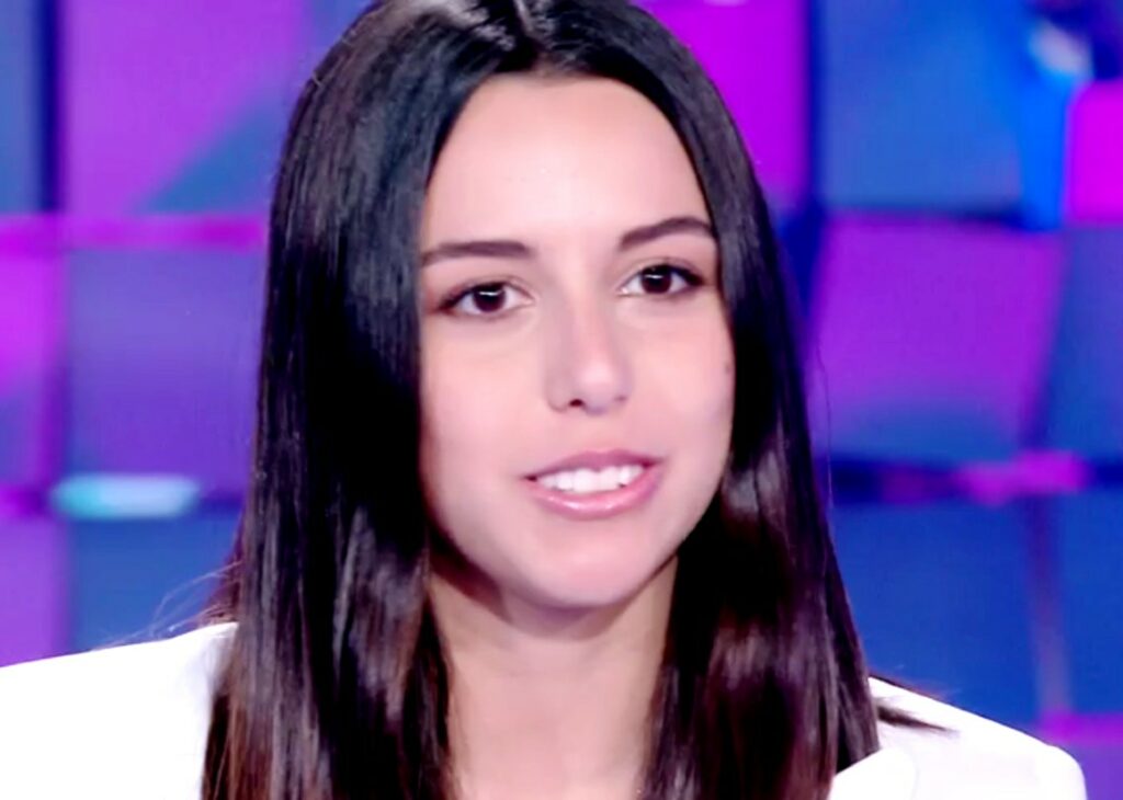 Jolanda Renga, figlia di Ambra, per la prima volta in tv, si racconta tra genitori e amore: ''Sono fidanzata''