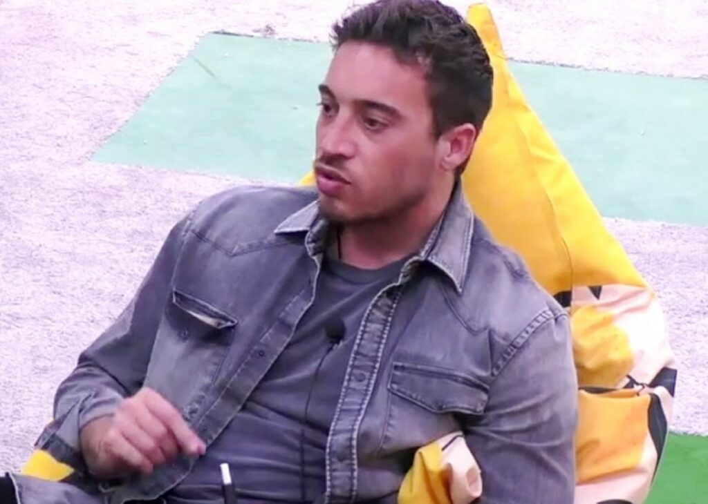 Antonino Spinalbese ha un problema alle parti intime? La rivelazione del coinquilino Edoardo Donnamaria