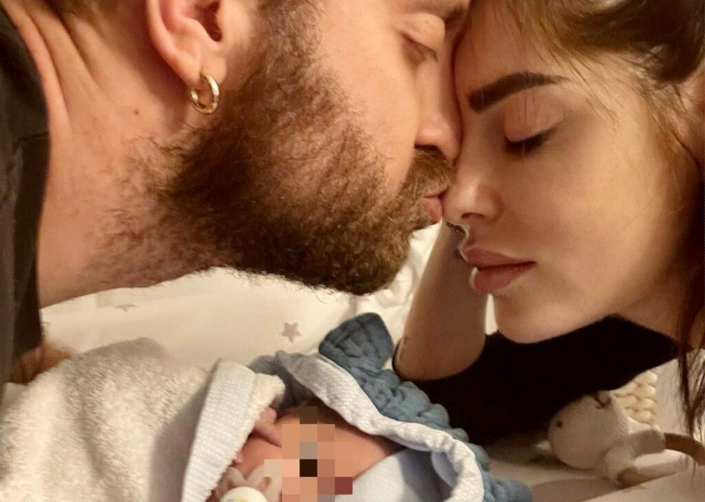 Stefano Corti e Bianca Atzei a pezzi dopo la nascita del figlio: ''E' più dura di quello che ti raccontano''