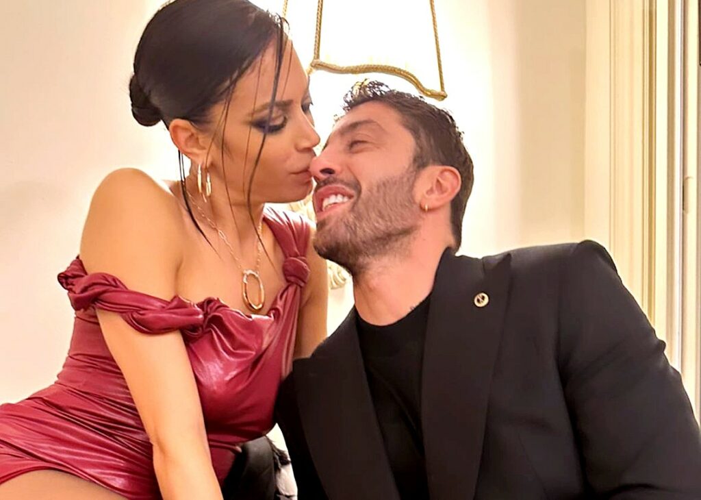 Elodie dopo Sanremo tra le braccia di Andrea Iannone: la foto romantica della coppia
