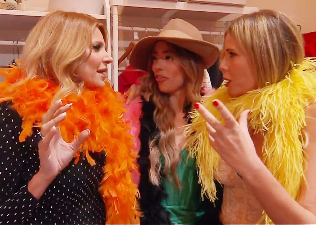 Le ex 'nemiche' del GF Vip Adriana Volpe e Soleil Sorgé ballano insieme in tv grazie ad Alessia Marcuzzi: guarda