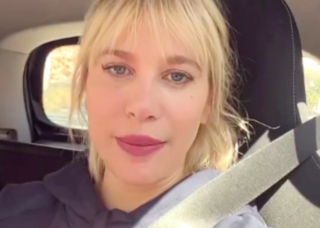 Clizia Incorvaia svela come ha recuperato il peso forma dopo la seconda gravidanza: ''Alimentazione a zona, ecco cosa mangio'' Clizia Incorvaia svela come ha recuperato il peso forma dopo la seconda gravidanza: ''Alimentazione a zona, ecco cosa mangio''