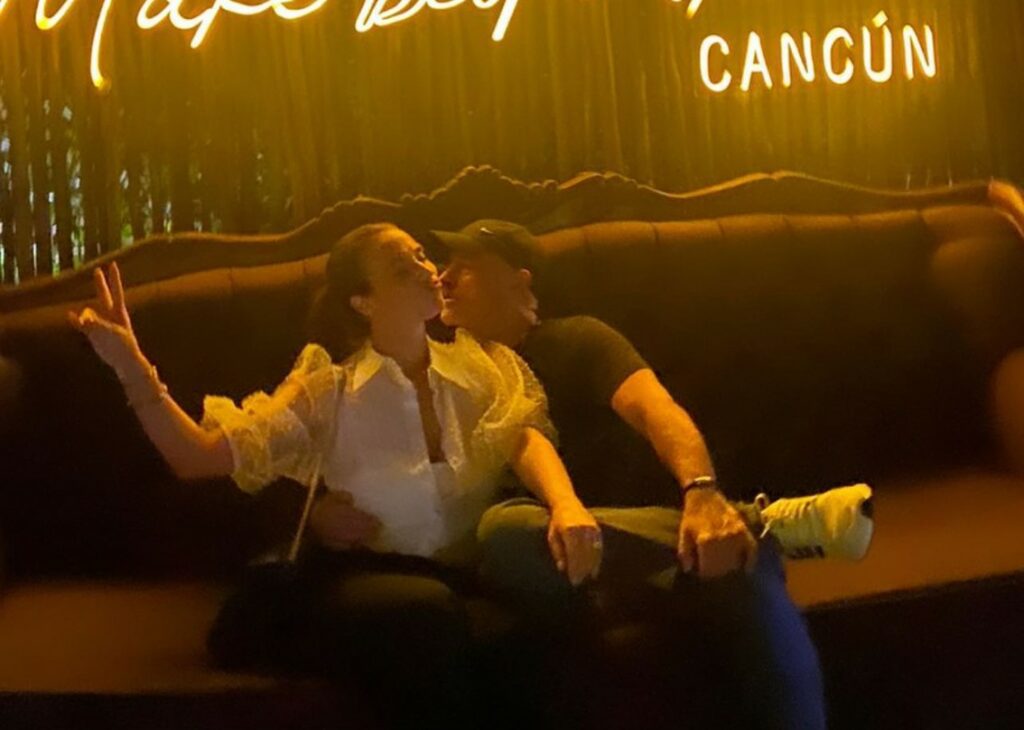 Eros Ramazzotti e la nuova fidanzata insieme già ad ottobre, spuntano le immagini: età e professione, ecco chi è lei