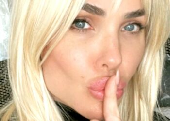 ''Sshhh'' e gesto del silenzio: Ilary Blasi risponde a chi dice che è 'scontenta' dell'assegno di mantenimento che riceverà da Totti?