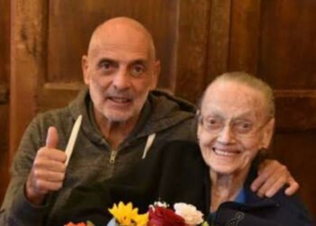 Addio all'iconica mamma di Paolo Brosio: la signora Anna è morta a 102 anni