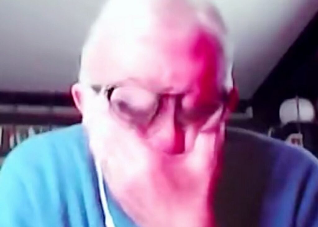 Gene Gnocchi, tra gli sfollati per alluvione, crolla in lacrime disperato in tv: ''Aiutateci''