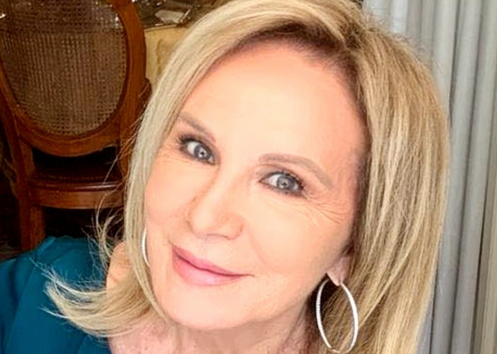 La conduttrice Rosanna Lambertucci si risposa a 77 anni: ecco quale famosa collega le farà da testimone di nozze La conduttrice Rosanna Lambertucci si risposa a 77 anni: ecco quale famosa collega le farà da testimone di nozze