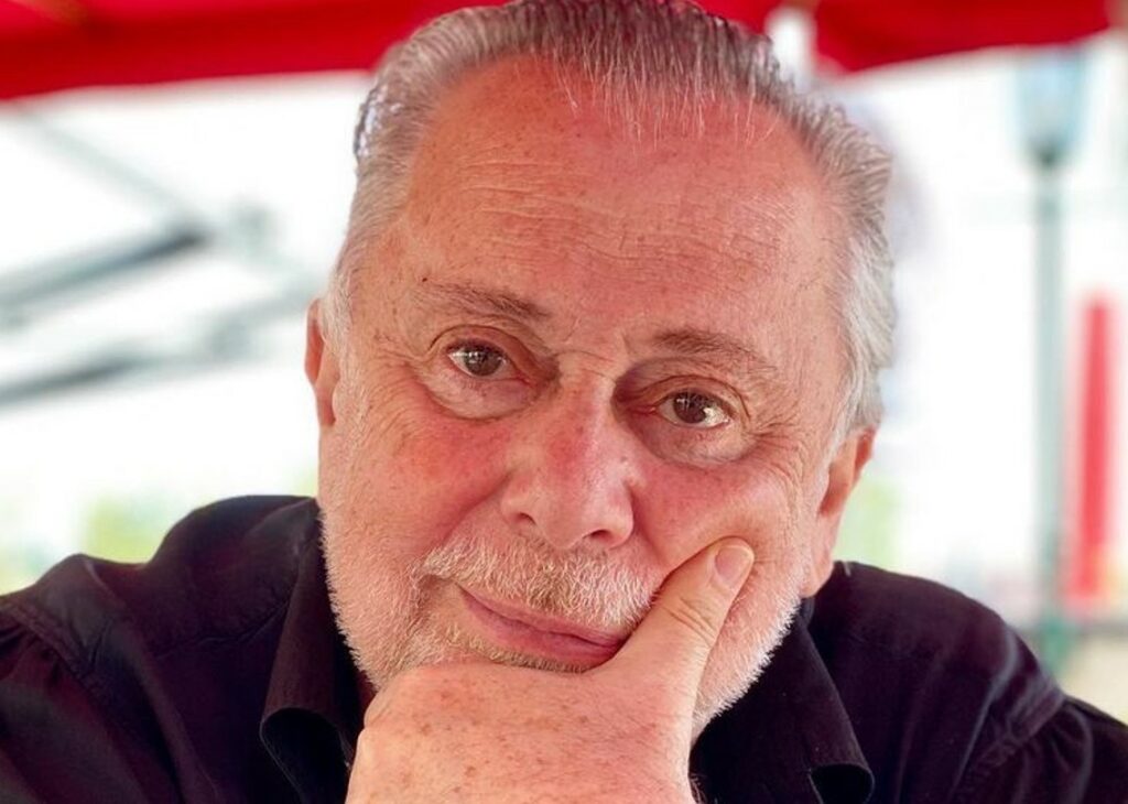 ''Sparito dalla tv perché mi devo curare'': Lele Mora annuncia di avere una grave malattia