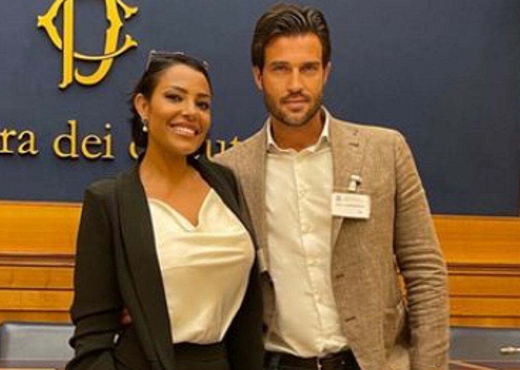 Carolina Marconi e il compagno Alessandro in Parlamento: ecco perché