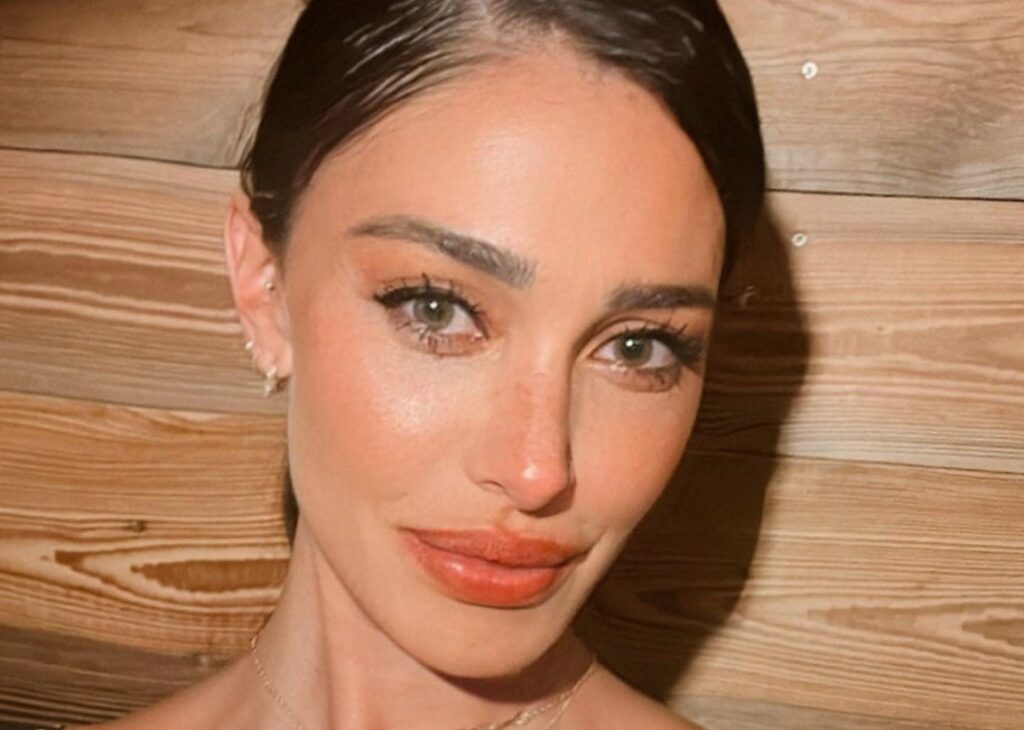 ''Me ne sono andata io'': Belen rompe il silenzio sulla rottura con Mediaset, ecco perché l'ha fatto