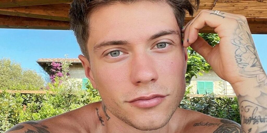 ''Ho un nuovo amore'': Benjamin Mascolo tra 'sostanze sbagliate' e i dissapori con Federico Rossi ''Ho un nuovo amore'': Benjamin Mascolo tra 'sostanze sbagliate' e i dissapori con Federico Rossi