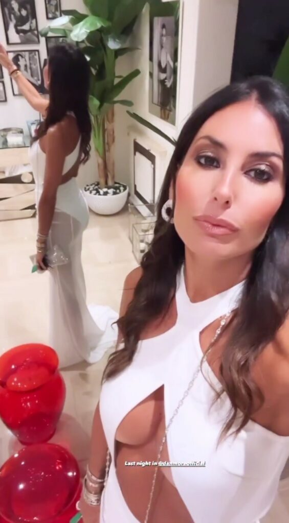 Elisabetta Gregoraci Sfoggia Il Vestito Con Scollatura Pazzesca Anche Alla Serata Di Gala Col