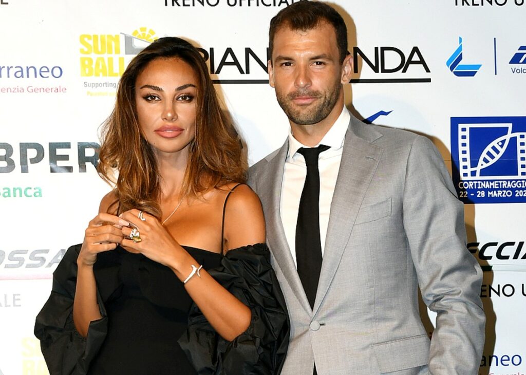 Madalina Ghenea ufficializza il suo nuovo amore: sul red carpet con il tennista bulgaro Grigor Dimitrov Madalina Ghenea ufficializza il suo nuovo amore: sul red carpet con il tennista bulgaro Grigor Dimitrov