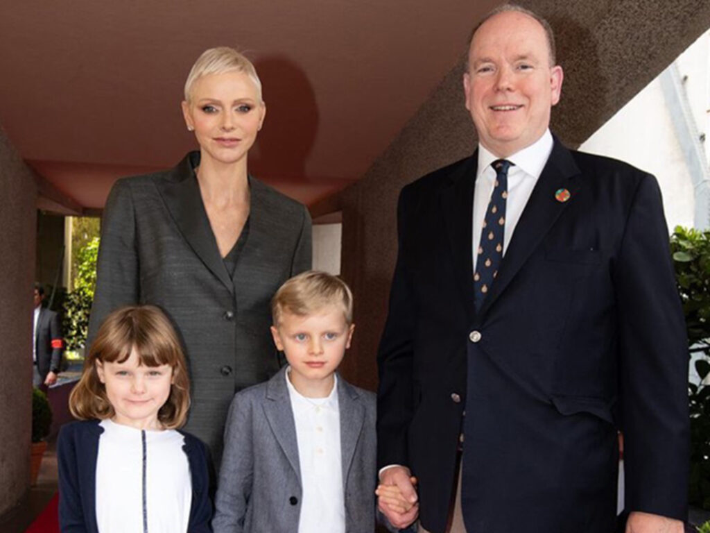 ''Charlène mi sostiene, ma non siamo attaccati 24 ore su 24'': il Principe Alberto smentisce la crisi con la moglie in esclusiva al Corriere della Sera