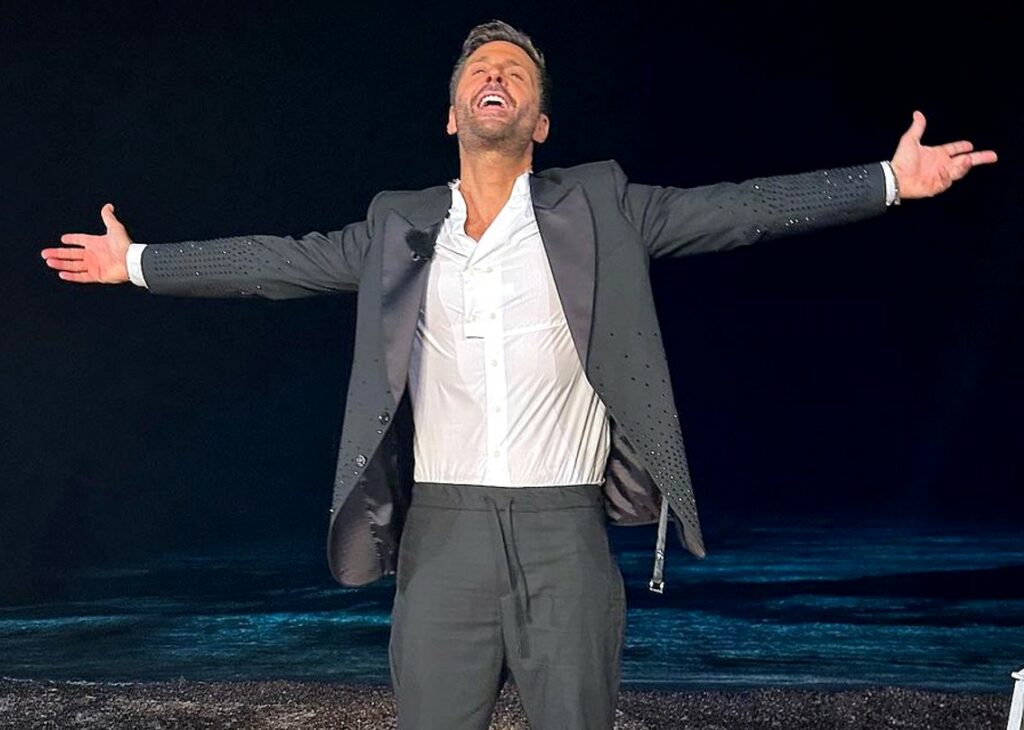 Filippo Bisciglia rivela che condurrà lui l'edizione invernale di Temptation Island: ''Vi starete domandando dove e come sarà''