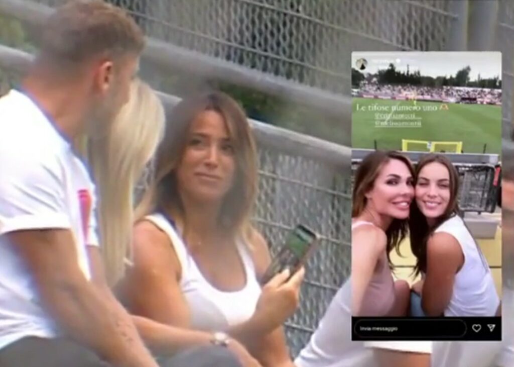 Francesco Totti e la compagna Noemi Bocchi beccati mentre guardano le Stories di Ilary Blasi allo stadio Francesco Totti e la compagna Noemi Bocchi beccati mentre guardano le Stories di Ilary Blasi allo stadio