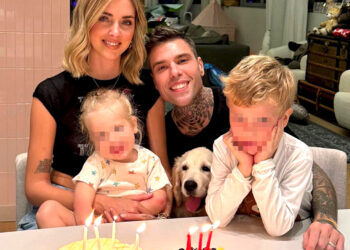 Fedez spegne le candeline in famiglia: le immagini del compleanno tra gli affetti dopo il grande spavento
