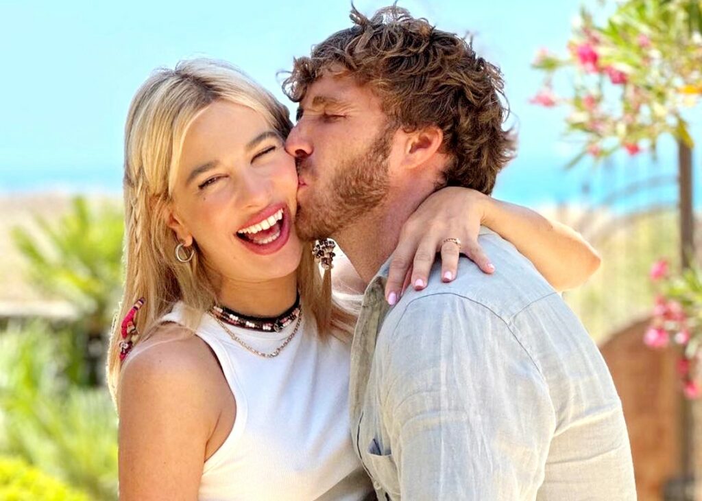 ''Abbiamo una data'': Paolo Ciavarro rivela a Forum quando sposerà Clizia Incorvaia ''Abbiamo una data'': Paolo Ciavarro rivela a Forum quando sposerà Clizia Incorvaia