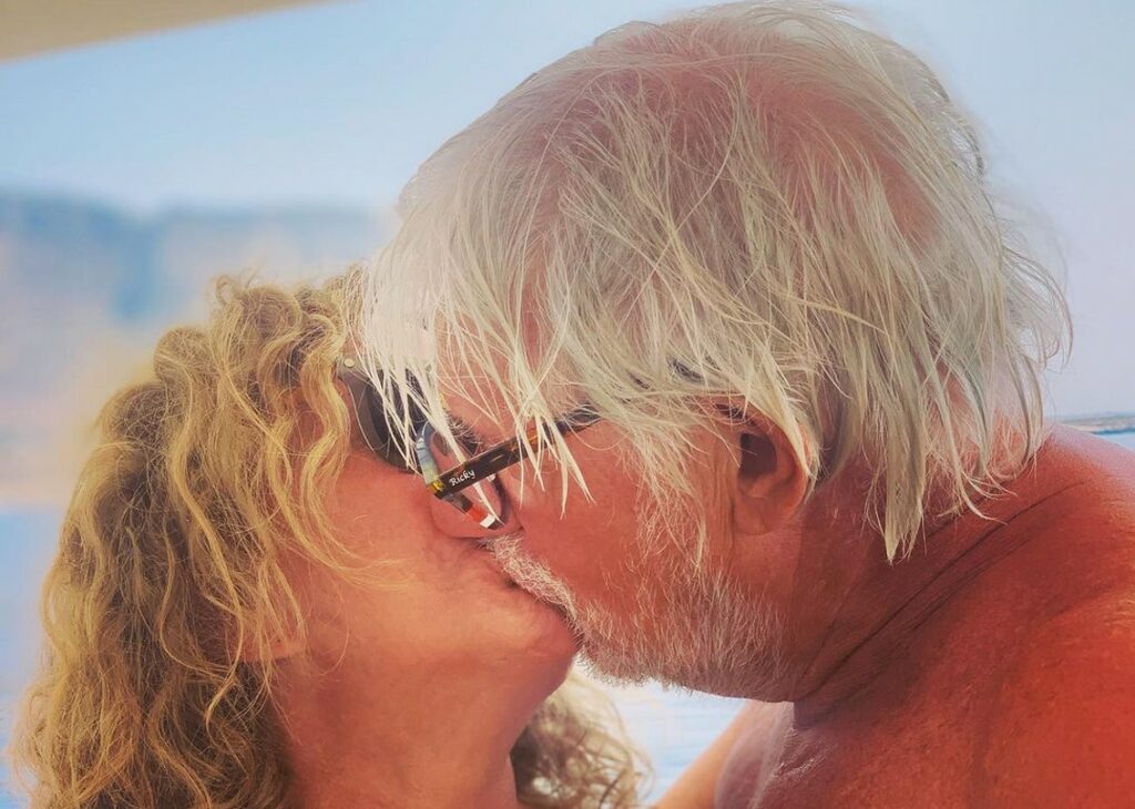 Simona Izzo svela quando fa più spesso l'amore con Ricky Tognazzi: il racconto Simona Izzo svela quando fa più spesso l'amore con Ricky Tognazzi: il racconto