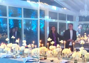 L'arrivo alla festa a sorpresa di Cristian Totti con la fidanzata Melissa