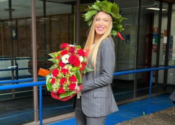 Taylor Mega si è laureata: ecco i festeggiamenti a Milano