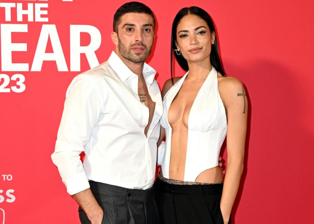 Elodie con la super scollatura hot sul red carpet insieme al suo Andrea Iannone: foto 