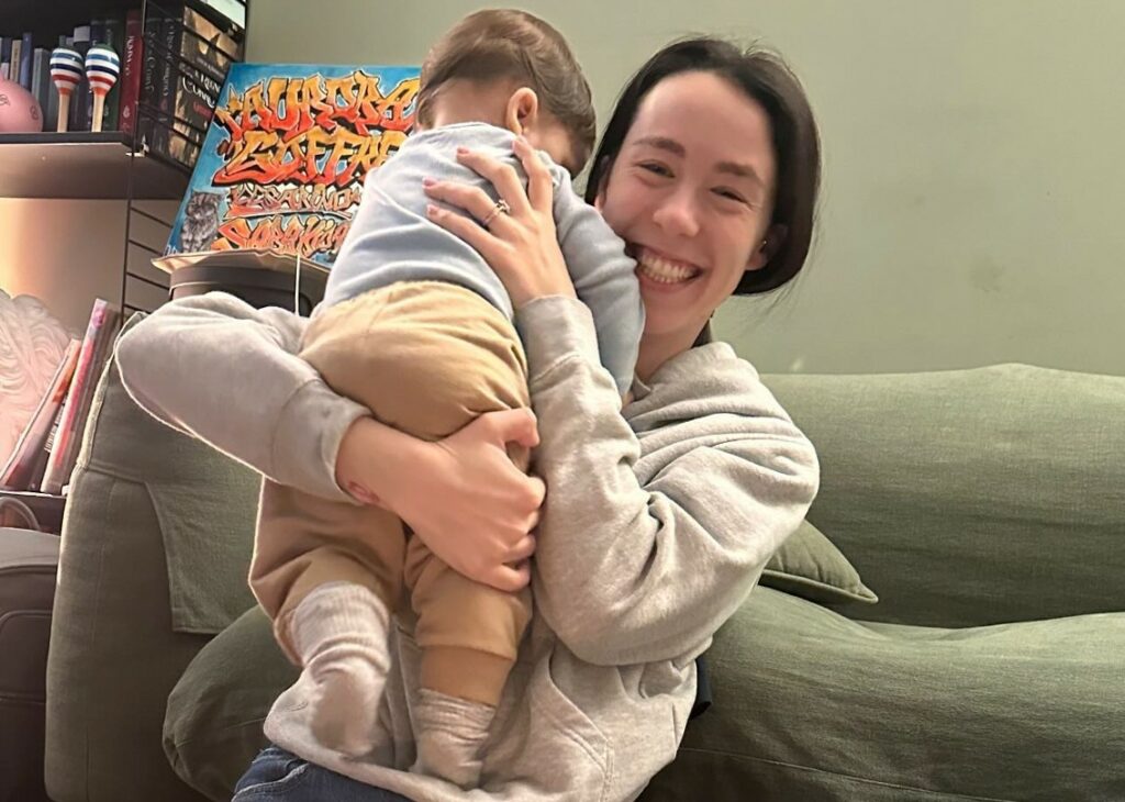 Aurora Ramazzotti festeggia il primo compleanno da mamma: la giornata inizia nel modo più dolce possibile col piccolo Cesare