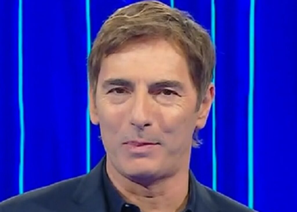 ''Quattro anni senza tv, avevo deciso di cambiare mestiere'': Marco Liorni racconta cosa è successo dopo il Grande Fratello ''Quattro anni senza tv, avevo deciso di cambiare mestiere'': Marco Liorni racconta cosa è successo dopo il Grande Fratello