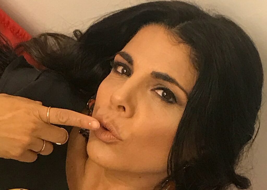 La cantante Mietta racconta la sua reazione dopo essere stata tradita: ''Scoprivo le malefatte e ricambiavo''