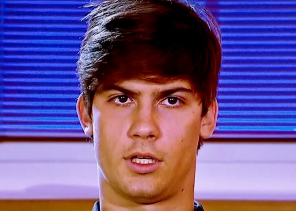 ''I suoi genitori hanno detto che non potevamo stare insieme'': Lorenzo Tano spiega perché è finita la relazione con l’ex fidanzata per cui è stato malissimo ''I suoi genitori hanno detto che non potevamo stare insieme'': Lorenzo Tano spiega perché è finita la relazione con l’ex fidanzata per cui è stato malissimo