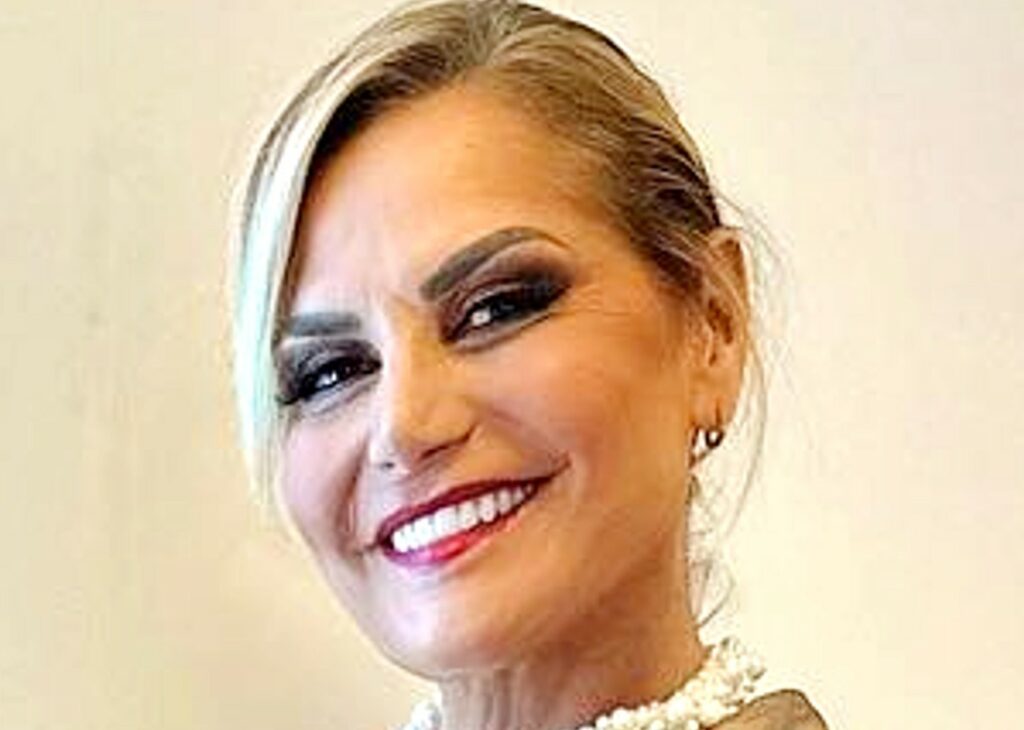 ''Le ho detto che è molto fortunata perché ha due mamme'': Simona Ventura rivela cos’ha risposto alla figlia quando le ha chiesto dei suoi genitori ''Le ho detto che è molto fortunata perché ha due mamme'': Simona Ventura rivela cos’ha risposto alla figlia quando le ha chiesto dei suoi genitori