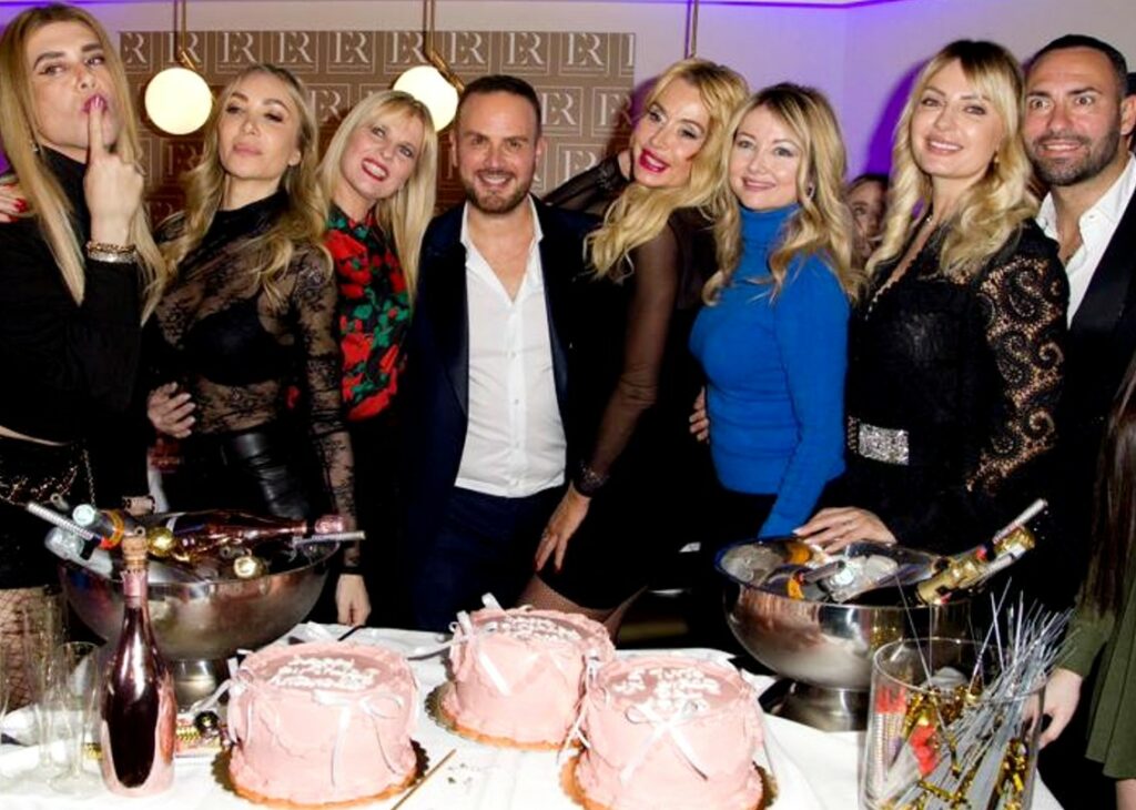 Dall'Arcuri a Laura Freddi, passando per Mosetti e Marini: vip in festa per i 44 anni del pr Antonello Lauretti Dall'Arcuri a Laura Freddi, passando per Mosetti e Marini: vip in festa per i 44 anni del pr Antonello Lauretti