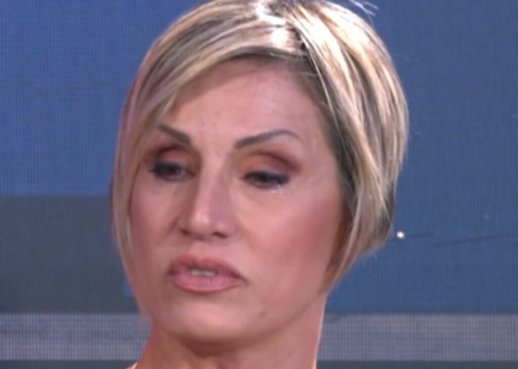 ''Non sogno di rivedere, mi spaventa'': Annalisa Minetti spiega perché quando prega non chiede mai di poter riacquistare la vista