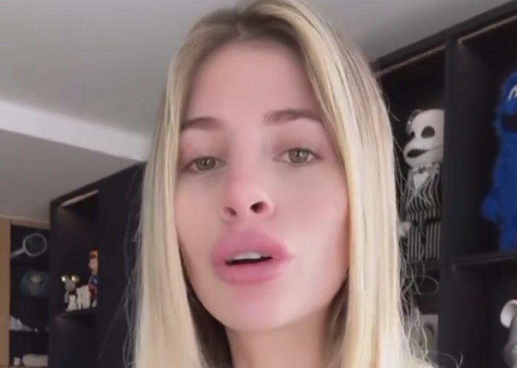 ''Siete gelose perché voi non ce la fate e vi trascurate'': Chiara Nasti risponde a chi l'accusa di allenarsi troppo in gravidanza ''Siete gelose perché voi non ce la fate e vi trascurate'': Chiara Nasti risponde a chi l'accusa di allenarsi troppo in gravidanza