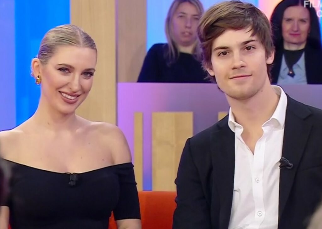 Rocco Siffredi ipotizza di diventare 'nonno' in tv, il figlio Lorenzo Tano e la fidanzata Lucrezia Lando reagiscono così Rocco Siffredi ipotizza di diventare 'nonno' in tv, il figlio Lorenzo Tano e la fidanzata Lucrezia Lando reagiscono così