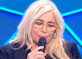 ''Sto male, soffro, ho pianto molto in questi giorni'': Mara Venier rompe il silenzio dopo le polemiche del weekend