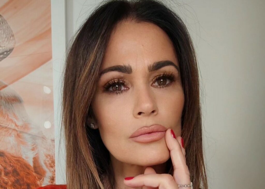 ''Spalmandomi la crema avverto qualcosa di strano'': Samantha De Grenet rivela come ha scoperto il tumore