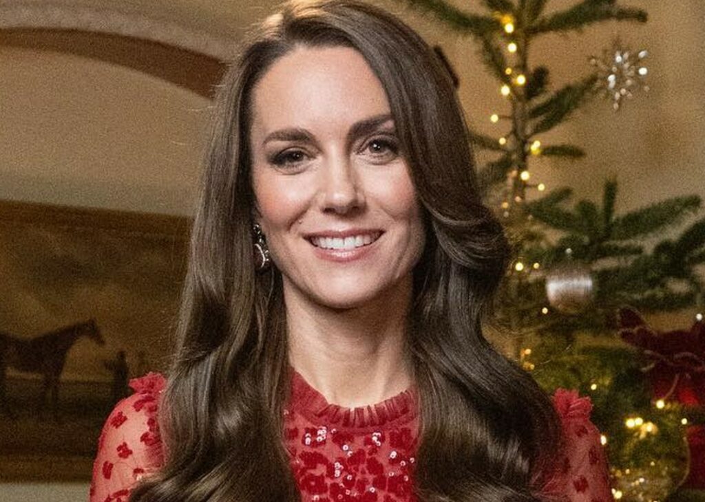 ''Sembra una cosa seria'': Kate Middleton chiusa in casa ancora per settimane, parla un insider ''Sembra una cosa seria'': Kate Middleton chiusa in casa ancora per settimane, parla un insider