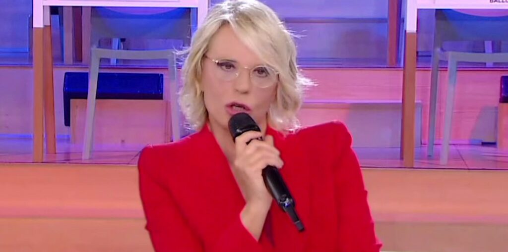 ''Ho fatto blindare tutta casa'': insonnia e ipnosi, Maria De Filippi in tv rivela per la prima volta la forte reazione dopo l'attentato