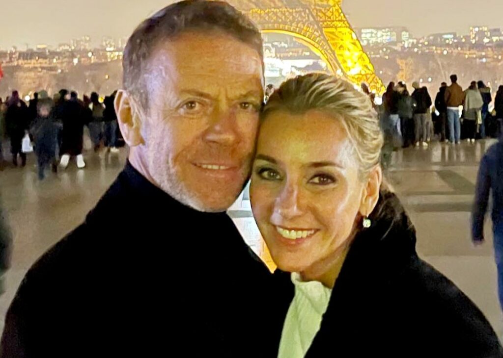 ''Il sesso con Rozsa ora è molto più bello'': Rocco Siffredi rivela che da quando ha smesso di fare l'attore hard la vita intima con la moglie è cambiata ''Il sesso con Rozsa ora è molto più bello'': Rocco Siffredi rivela che da quando ha smesso di fare l'attore hard la vita intima con la moglie è cambiata