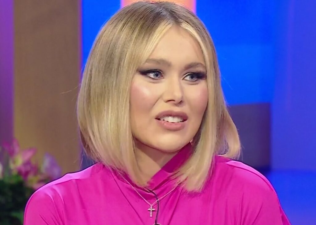 ''Ero io la figlia più problematica'': Jasmine Carrisi, figlia di Al Bano e Lecciso, si racconta in diretta dalla Balivo e riceve in diretta la sorpresa della sorella