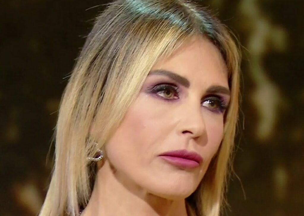 ''Per fortuna non ho figlie femmine, si sarebbero rovinate con me'': Arianna David parla dei disturbi alimentari anche dalla Balivo ''Per fortuna non ho figlie femmine, si sarebbero rovinate con me'': Arianna David parla dei disturbi alimentari anche dalla Balivo