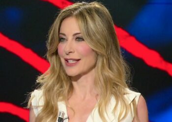 ''Fedez sembra in un momento di libertà psicologica molto forte'': Francesca Fagnani parla del rapper dopo averlo intervistato